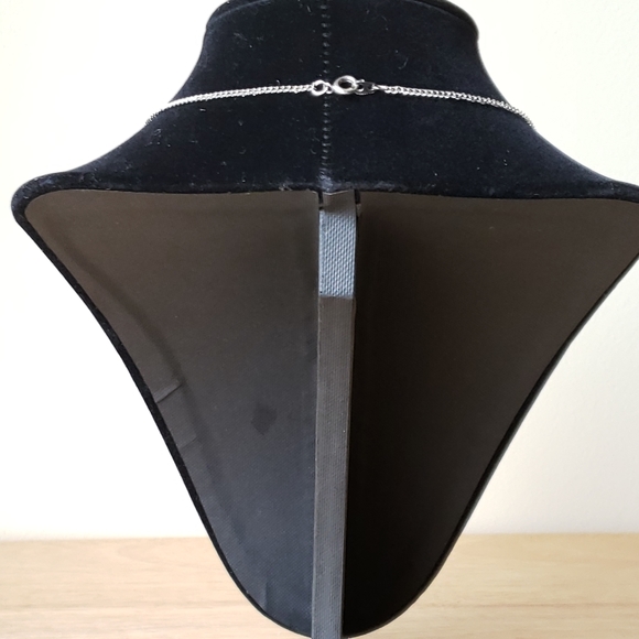 Mocking Jay Necklace - Picture 4 of 6